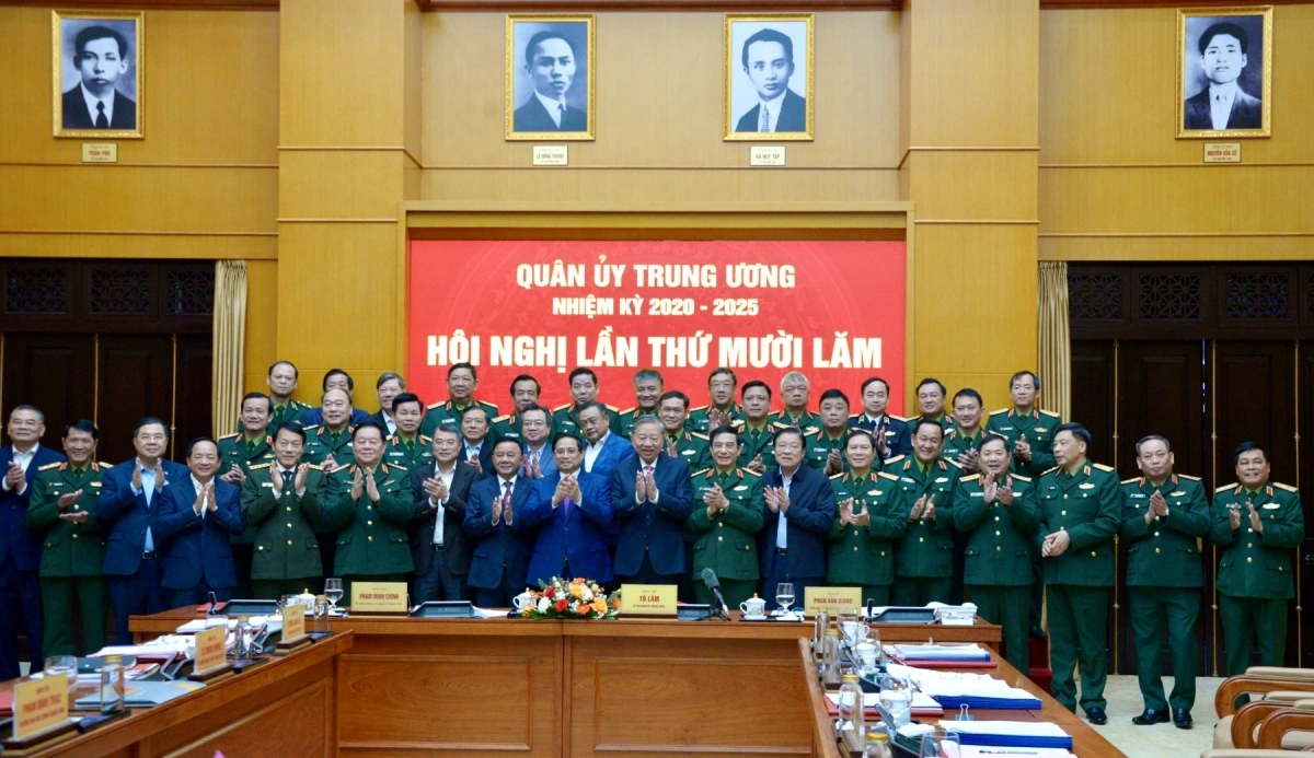 tong bi thu toan quan phai luon kien dinh duong loi quan su, quoc phong cua Dang hinh anh 2