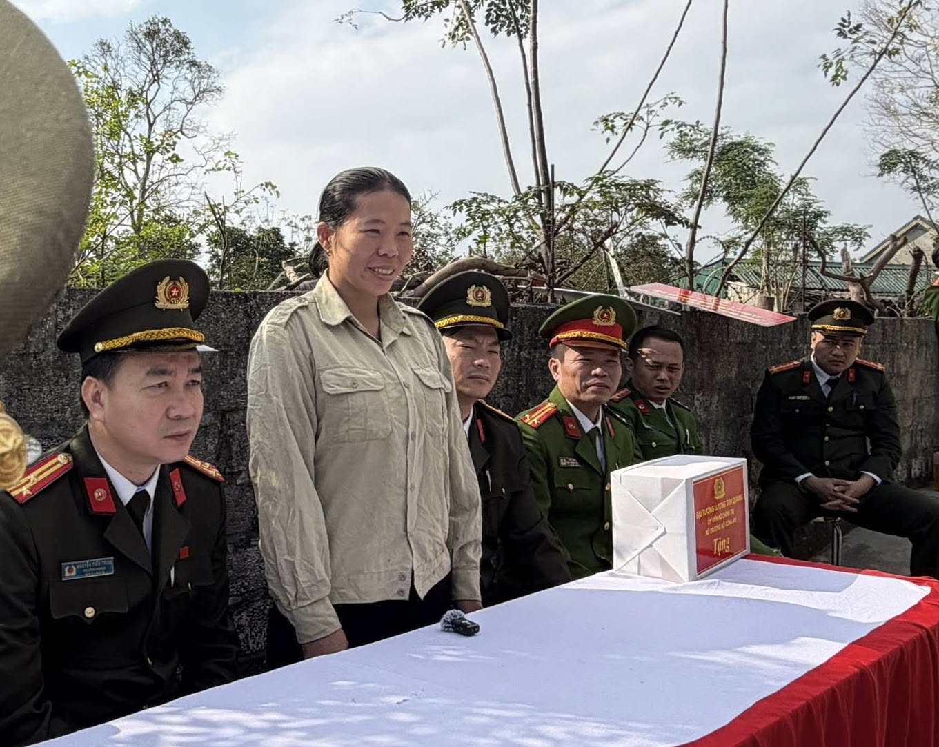 Thần tốc thực hiện “Chiến dịch Quang Trung” ở Hà Tĩnh – Bài 2: Điểm tựa để người dân vui Xuân, đón Tết - Ảnh 4.