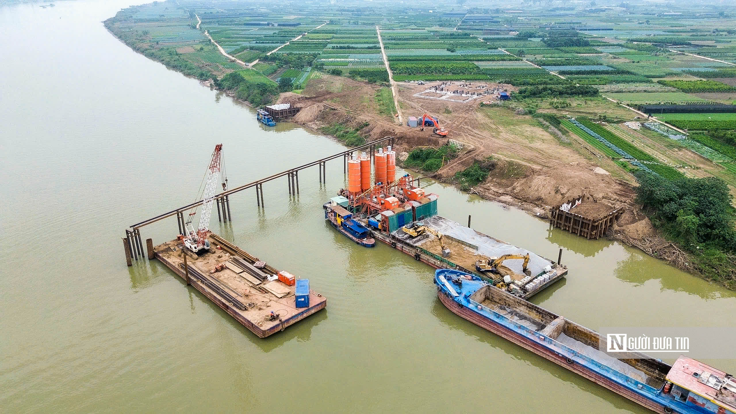 Hà Nội: Cận cảnh thi công 7 cây cầu vuợt sông Hồng - Ảnh 8.