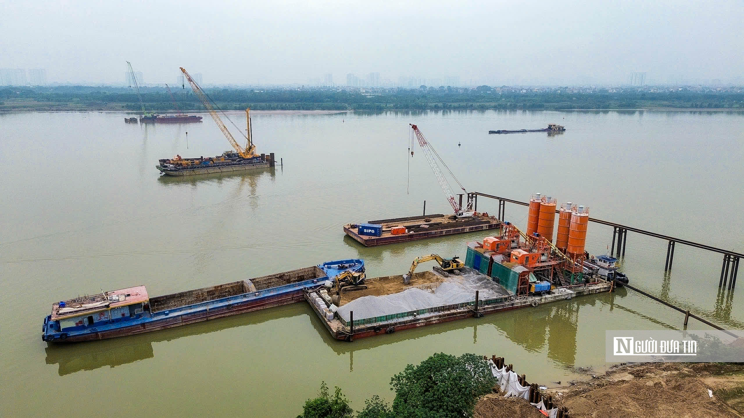 Hà Nội: Cận cảnh thi công 7 cây cầu vuợt sông Hồng - Ảnh 9.