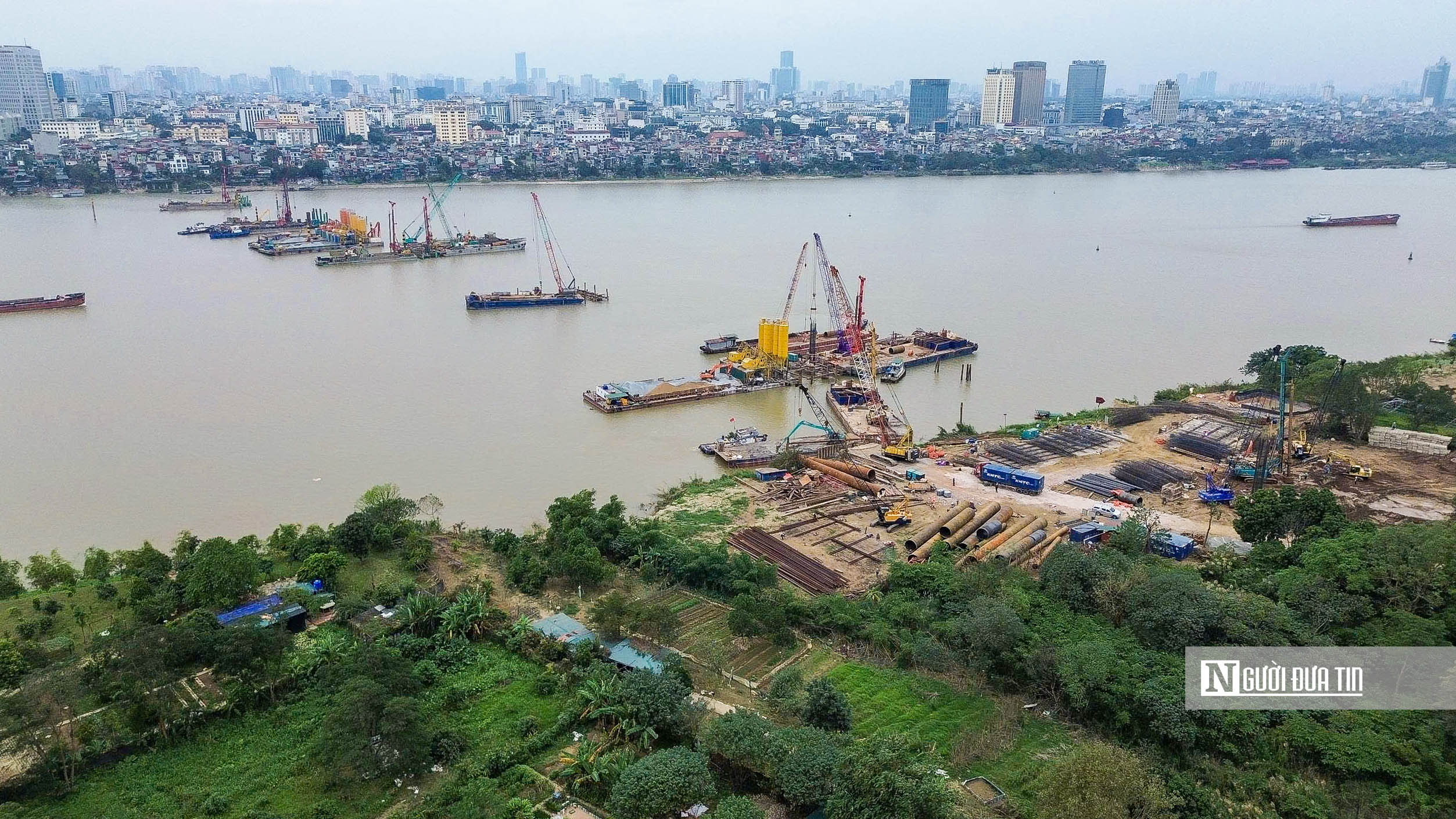 Hà Nội: Cận cảnh thi công 7 cây cầu vuợt sông Hồng - Ảnh 10.