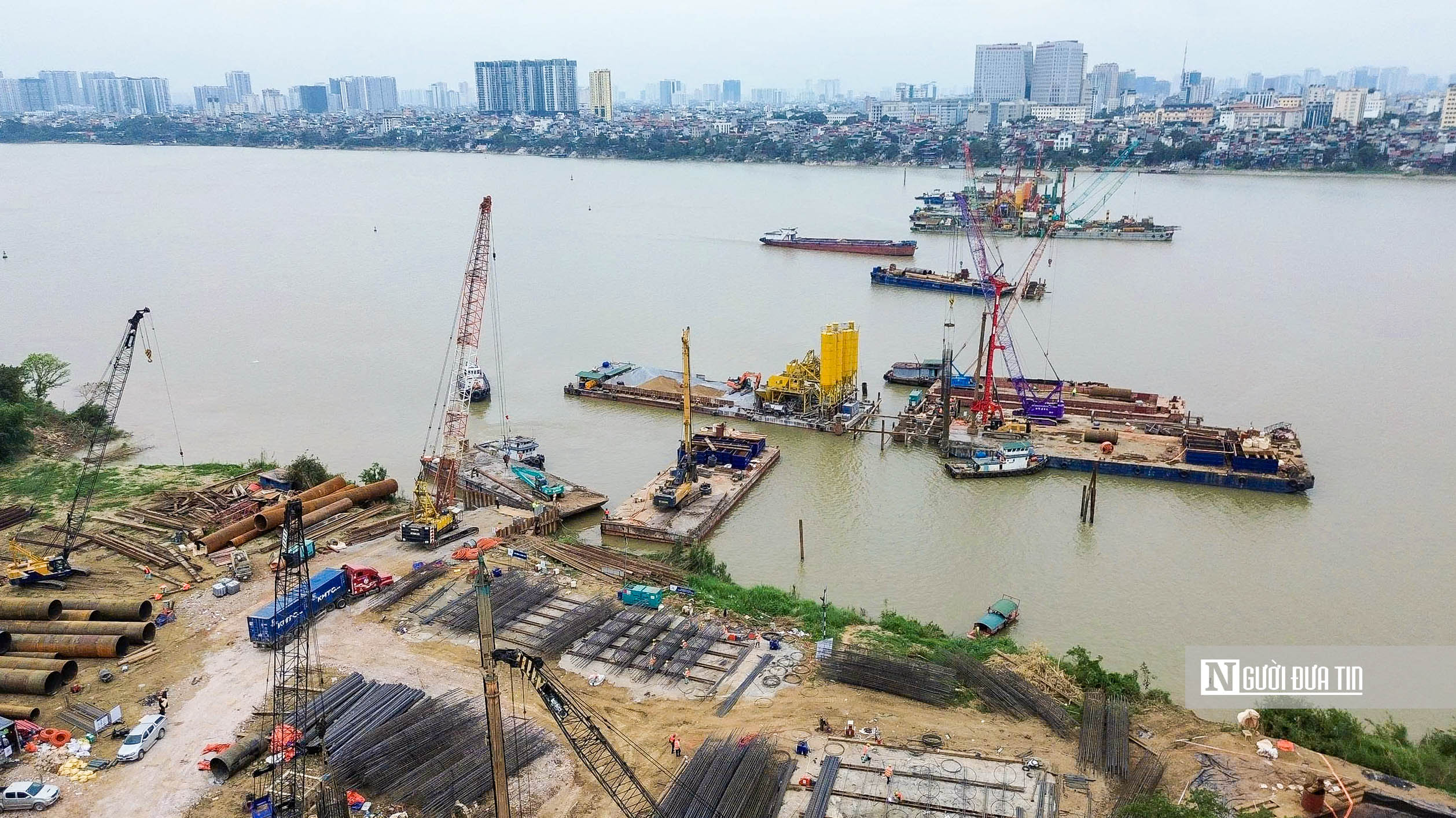 Hà Nội: Cận cảnh thi công 7 cây cầu vuợt sông Hồng - Ảnh 11.