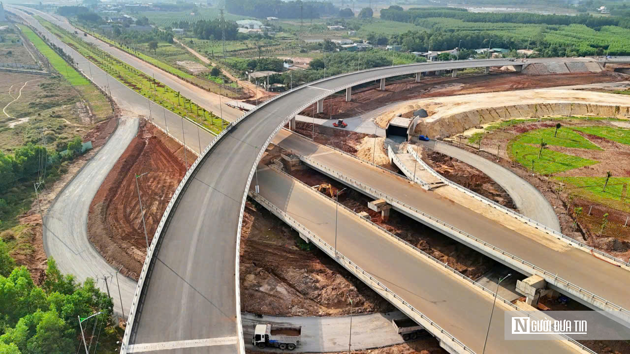 Cao tốc Biên Hòa – Vũng Tàu gấp rút tháo gỡ vướng mắc để thông xe tạm trước Tết 2026- Ảnh 1.